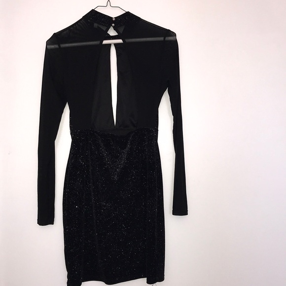 BLACK DRESS - Picture 3 of 6